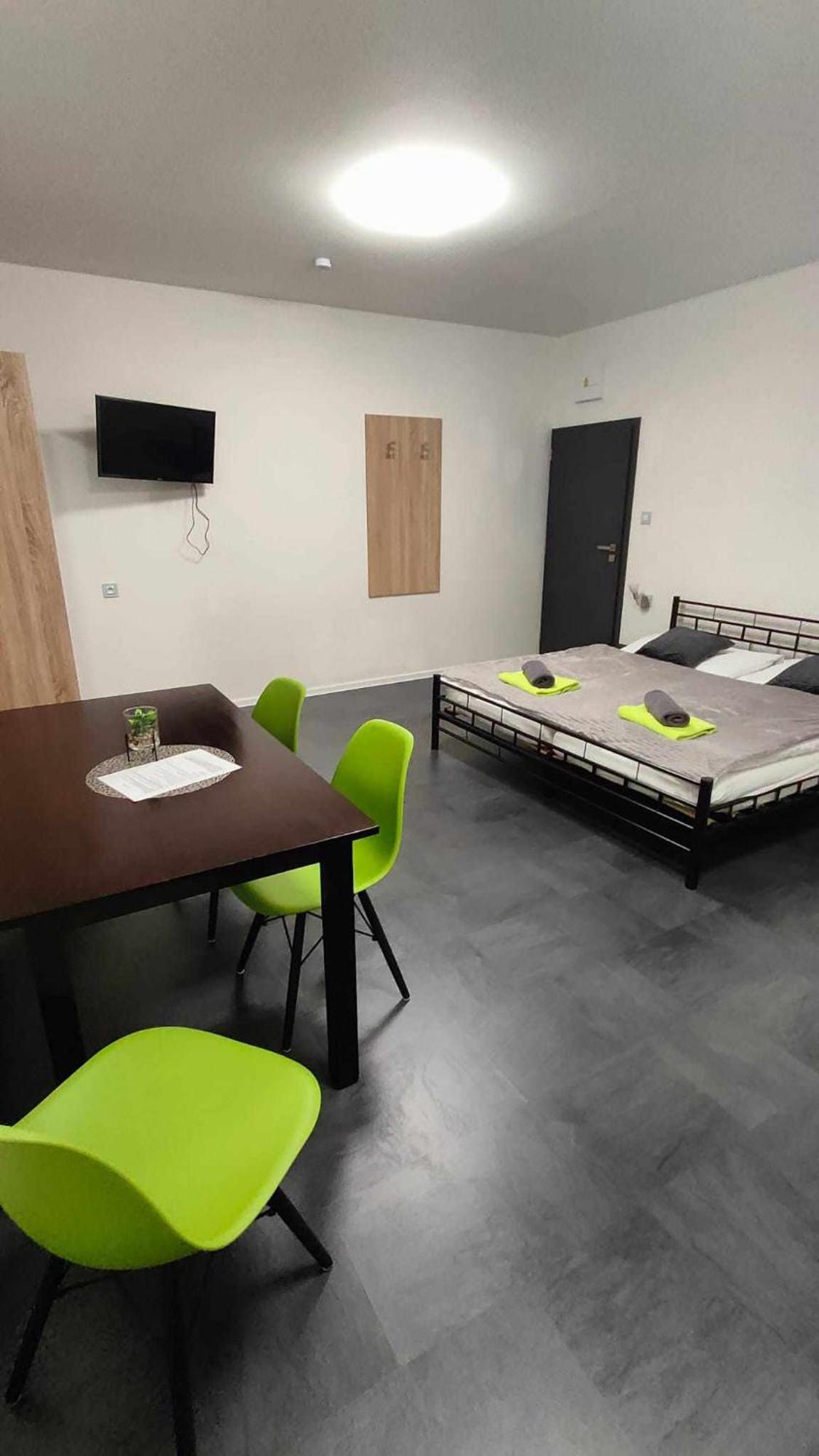 Apartmany U Golfu Jihlava Exterior photo